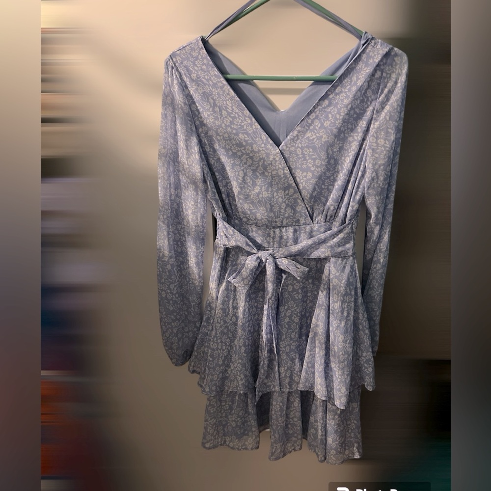 Floral spring mini dress blue and white. Great condition
